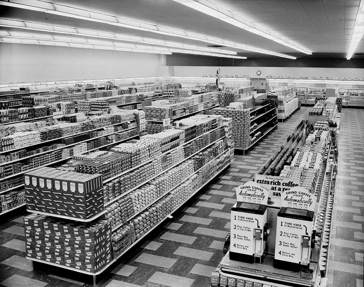 Nov. 30, 1951: The picture shows interior of the new food market which will be opened at 7609 White Settlement Road by Safeway Store of Texas