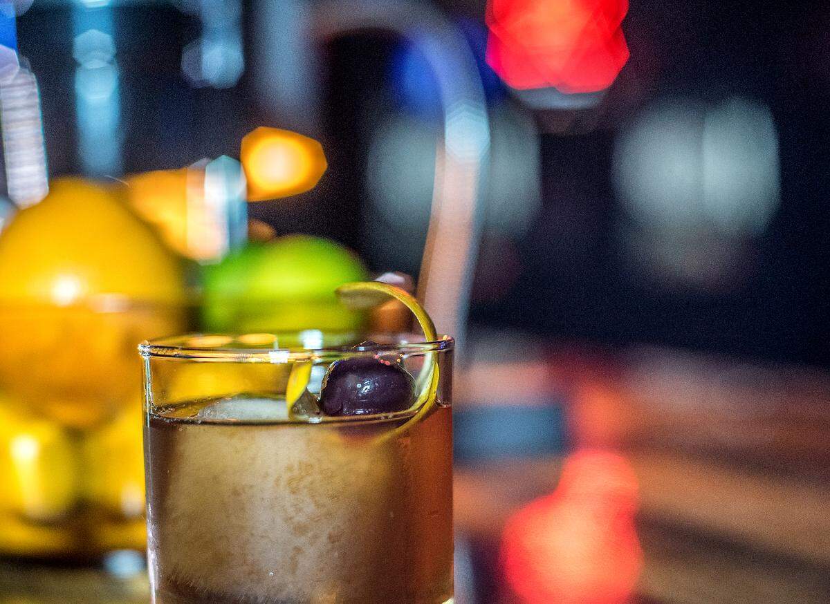 Establishments holding mixed beverage and private club permits can sell alcohol such as mixed drinks, wine, beer and malt beverages with food orders.