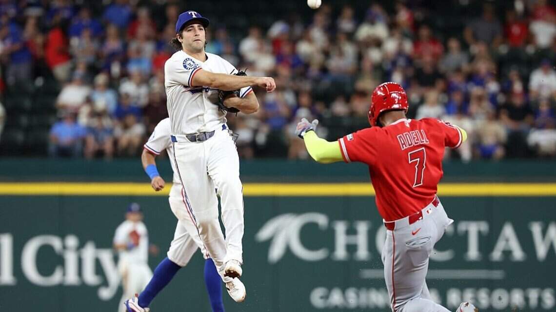 Texas Rangers deal infielder at the MLB trade deadline
