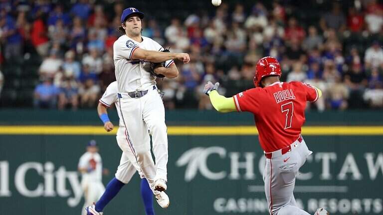 Texas Rangers deal infielder at the MLB trade deadline