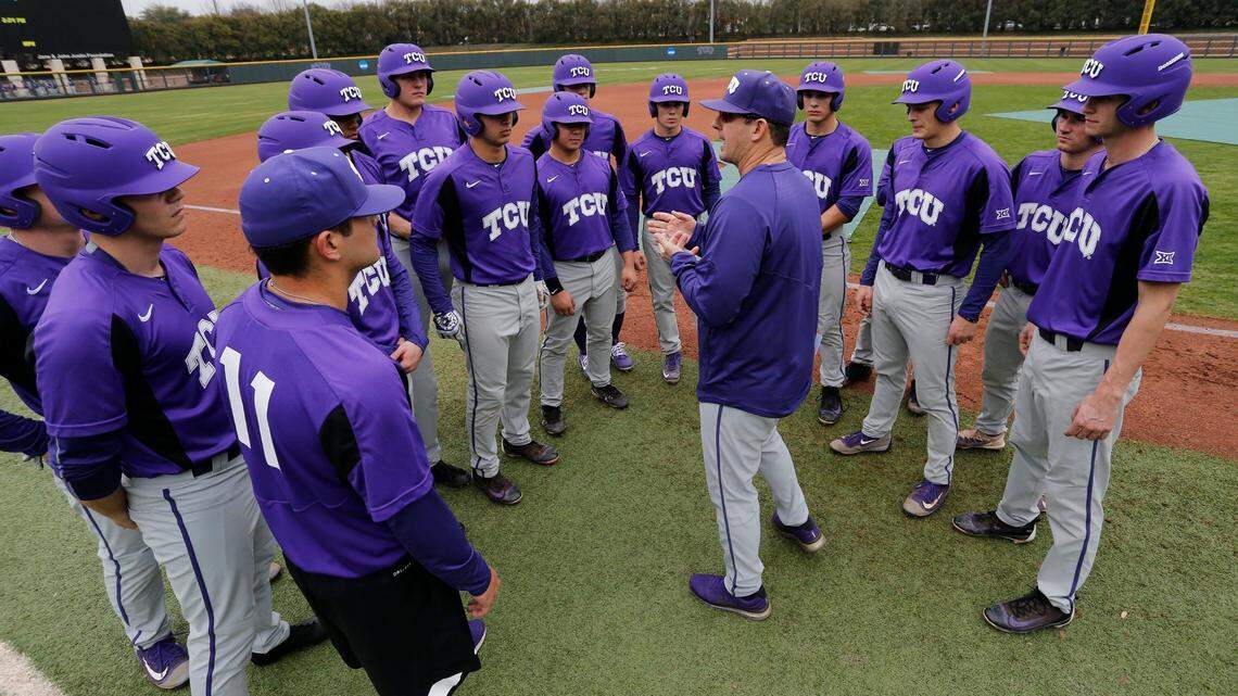 TCU associate head coach Bill Mosiello talks to players before the 2018 season. Mosiello is leaving to take the head coaching job at Ohio State after eight seasons with the Horned Frogs.