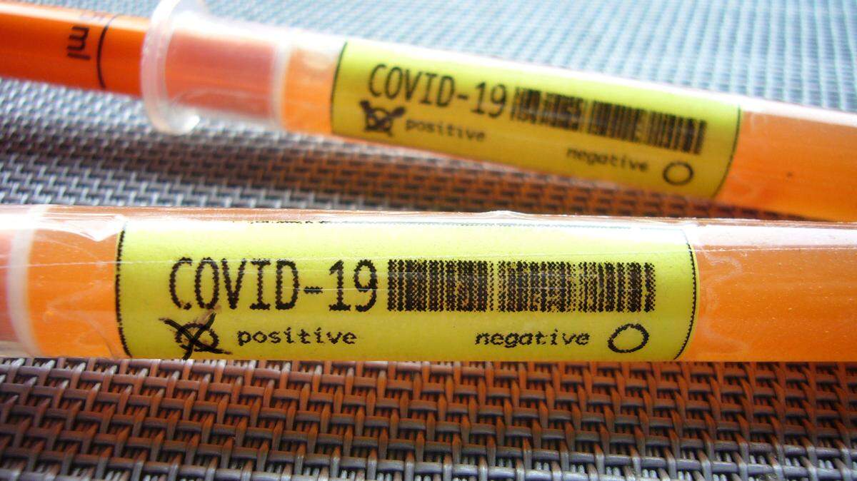 Harris County officials Monday announced the first detected case of the omicron variant of COVID-19 in Texas.