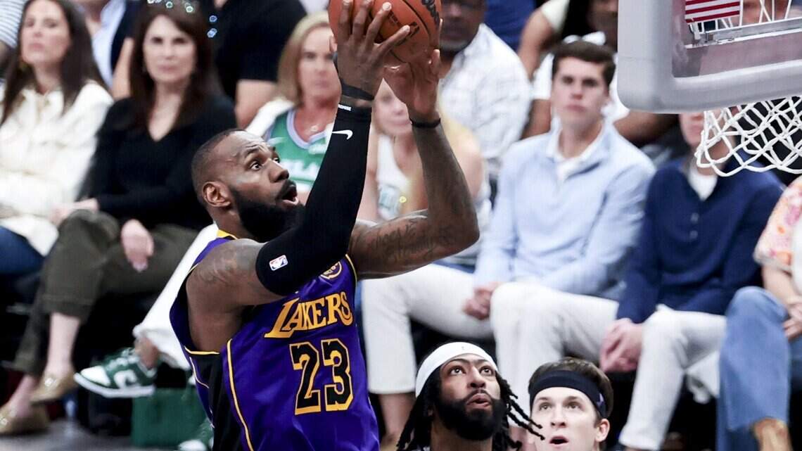 LeBron James thought about joining Dallas Mavericks, according to report