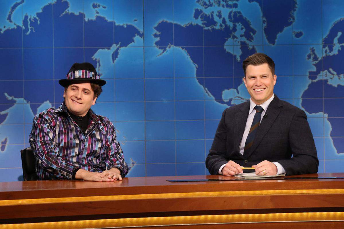 Jeremy Culhane as Mr. On Blast and anchor Colin Jost during Weekend Update on Saturday, January 24, 2026.