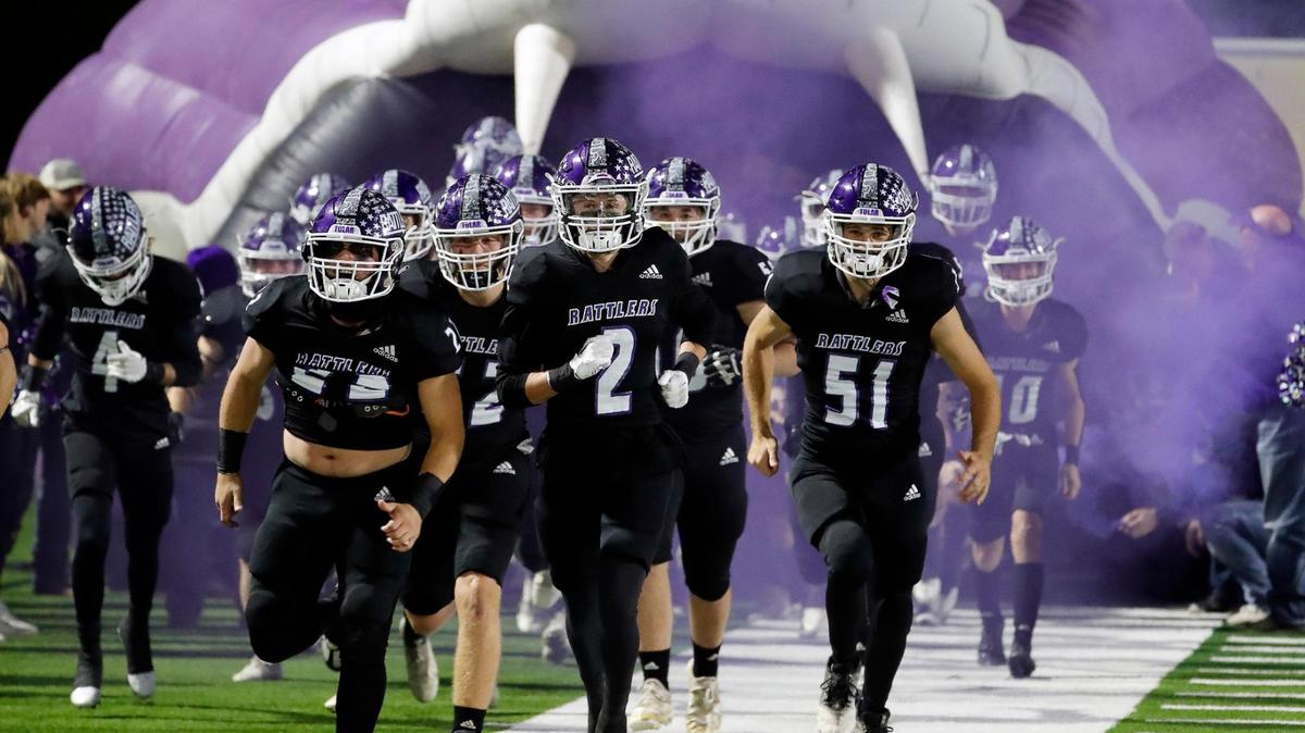 The Tolar Rattlers defeated the Marlin Bulldogs at Midlothian ISD Multi-Purpose Stadium on Thursday.