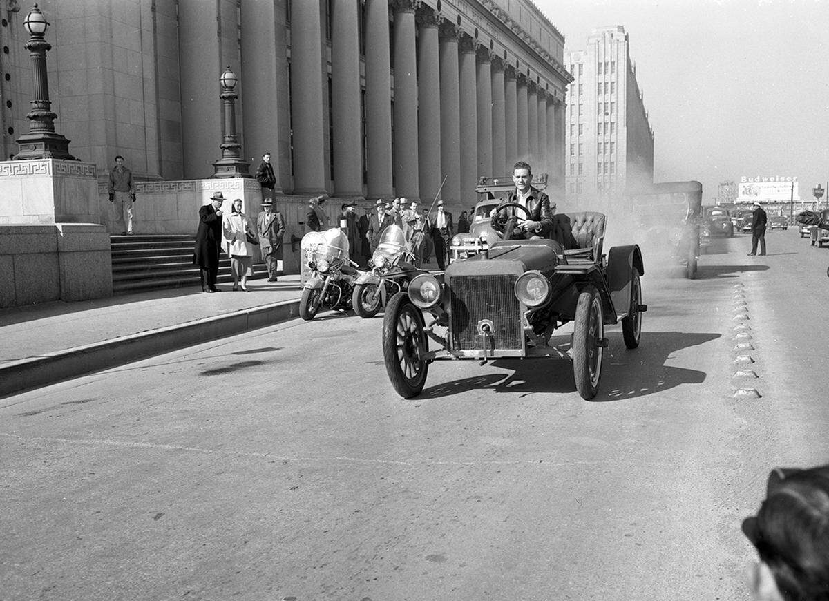 A man driving a 1906 Ford along West Lancaster in front of the post office in 1952. Swelling congestion pushed state and city leaders to build a freeway along the street, but opponents of the plan claimed it would do little more than destroy property, blight downtown, and worsen traffic.