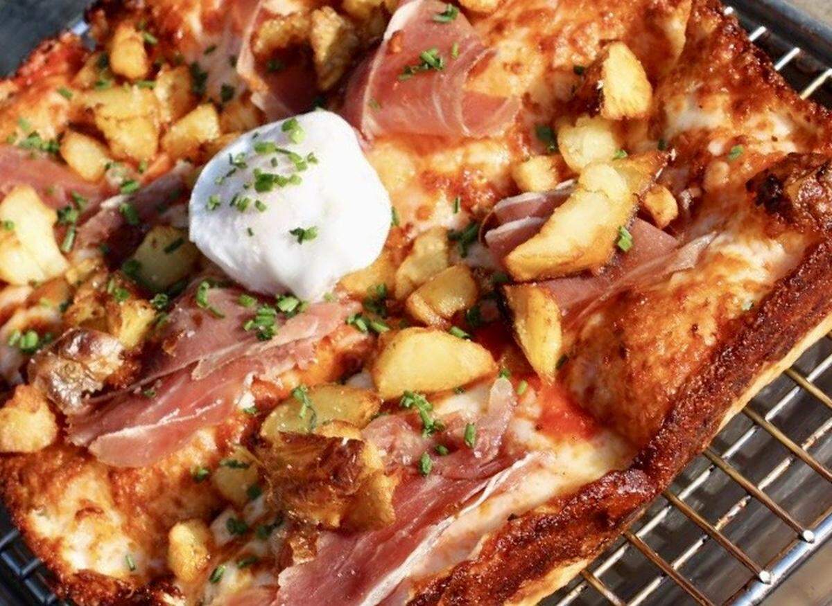 A pizza at Gemelle in Fort Worth.