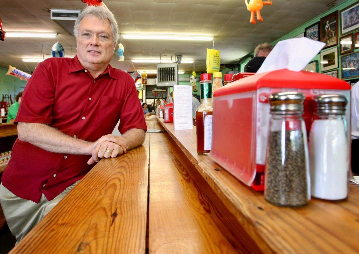 Ron Gentry expanded Kincaid’s and remodeled the original store after inheriting the company from his father, meat market butcher O.R. Gentry.