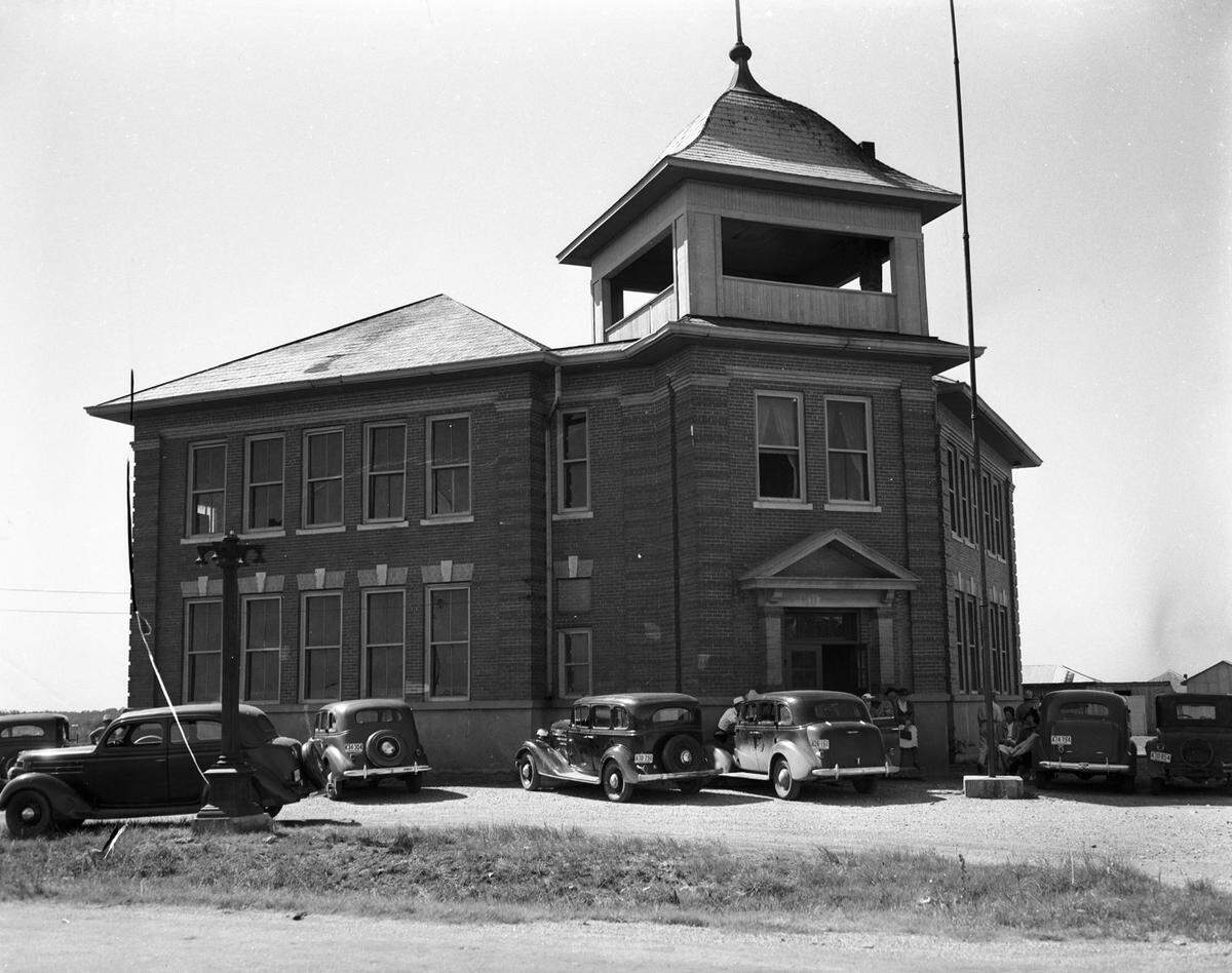 Sept. 8, 1938: Old Keller school which is to be replaced.