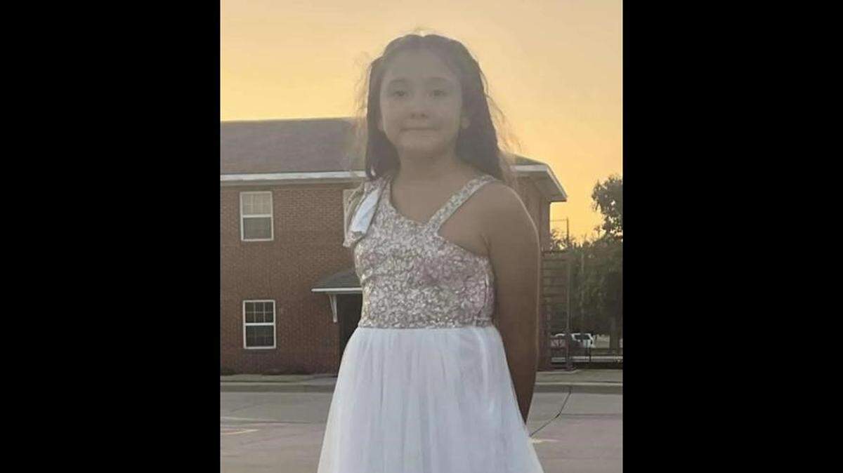 Jocelynn Rojo Carranza, 11, of Gainesville, died by suicide after being bullied over her family’s immigration status, her mother said.