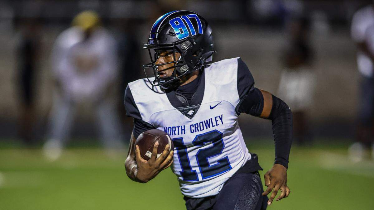 North Crowley quarterback Chris Jimerson and the Panthers are still No. 1 in the Class 6A area rankings.
