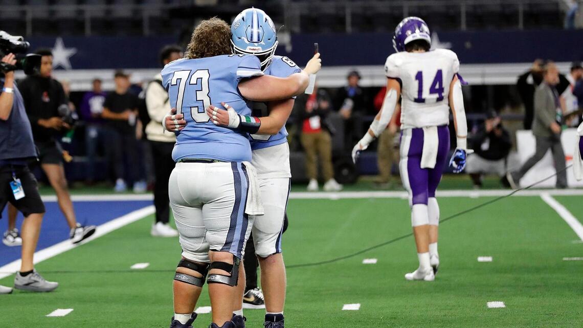 China Spring kicks game-winning field goal to stun Boerne in football state championship