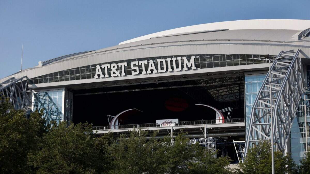 Texas and Ohio State are playing in the Cotton Bowl at AT&T Stadium on Jan. 10. 