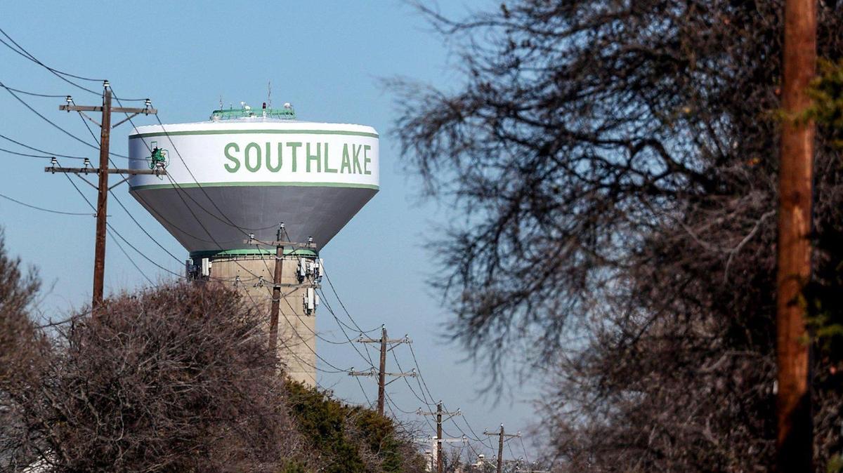 Carillon Parc will finally be constructed on an empty field near the intersection of North White Chapel Boulevard and State Highway 114 in Southlake. The European-style mixed-use development will include shops, restaurants, a hotel, single-family homes and more.