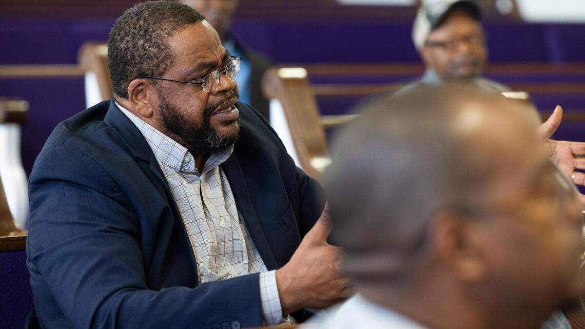 Black pastors say UNTHSC made a crucial mistake in Tarrant County vaccination effort