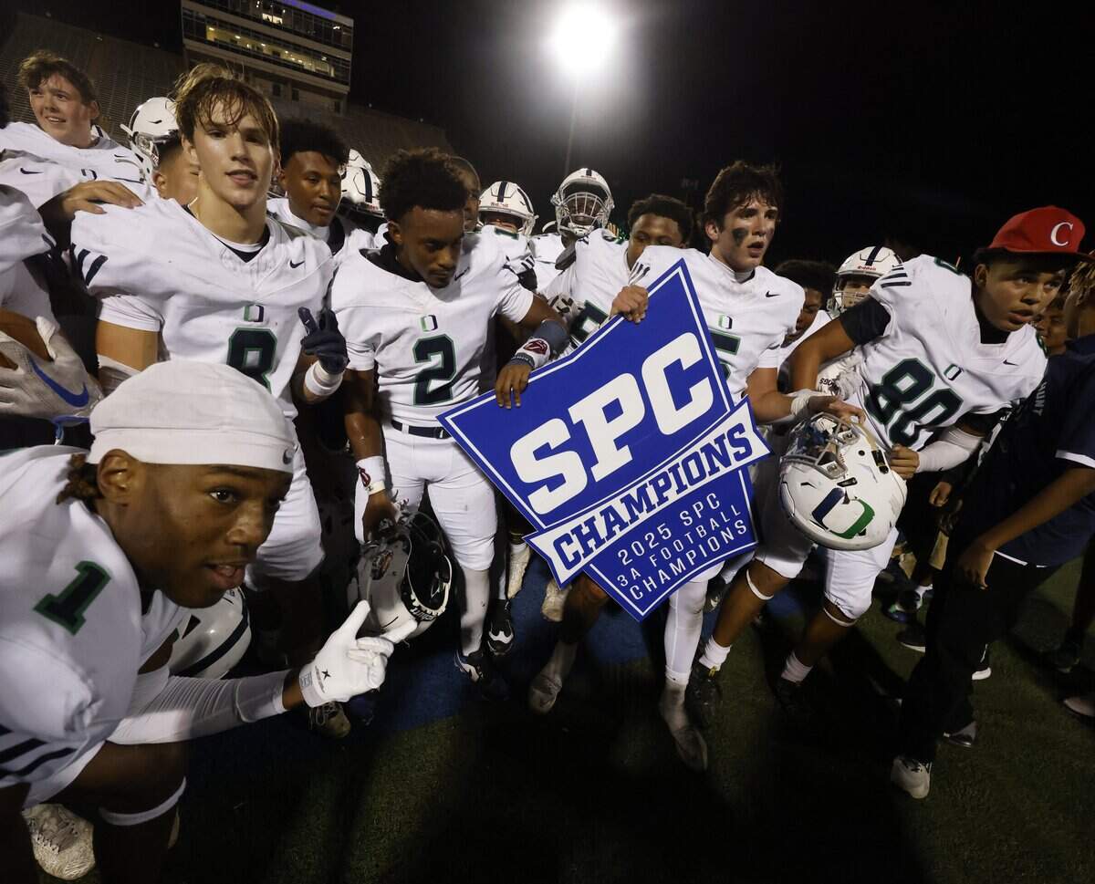 The Oakridge School Owls celebrate winning the SPC 2025 3A Football Championship football game between The Oakridge School and Fort Worth Country Day at Mavericks Stadium in Arlington, Texas, Saturday Nov. 08, 2025.