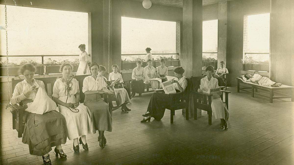 This photo, made in 1913, shows telephone operators - known as “hello” girls - on break on the roof garden of the Rosedale Exchange building in Fort Worth.