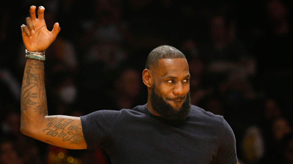 Los Angeles Lakers forward LeBron James asked the media on Wednesday why he hasn’t been asked about the latest drama involving Cowboys owner Jerry Jones.