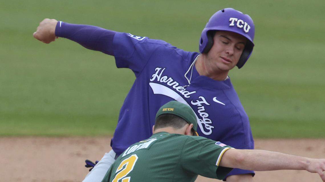 Baylor infielder Nick Loftin, tags out TCU outfielder Josh Watson for a double play during the first inning of an NCAA college baseball game, Saturday, April 21, 2018, in Waco, Texas. (Rod Aydelotte/Waco Tribune Herald, via AP)