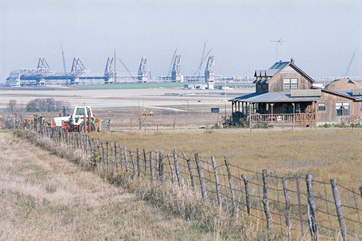 Dec. 5, 1990: Much of far north Fort Worth was rural farmland before AllianceTexas.