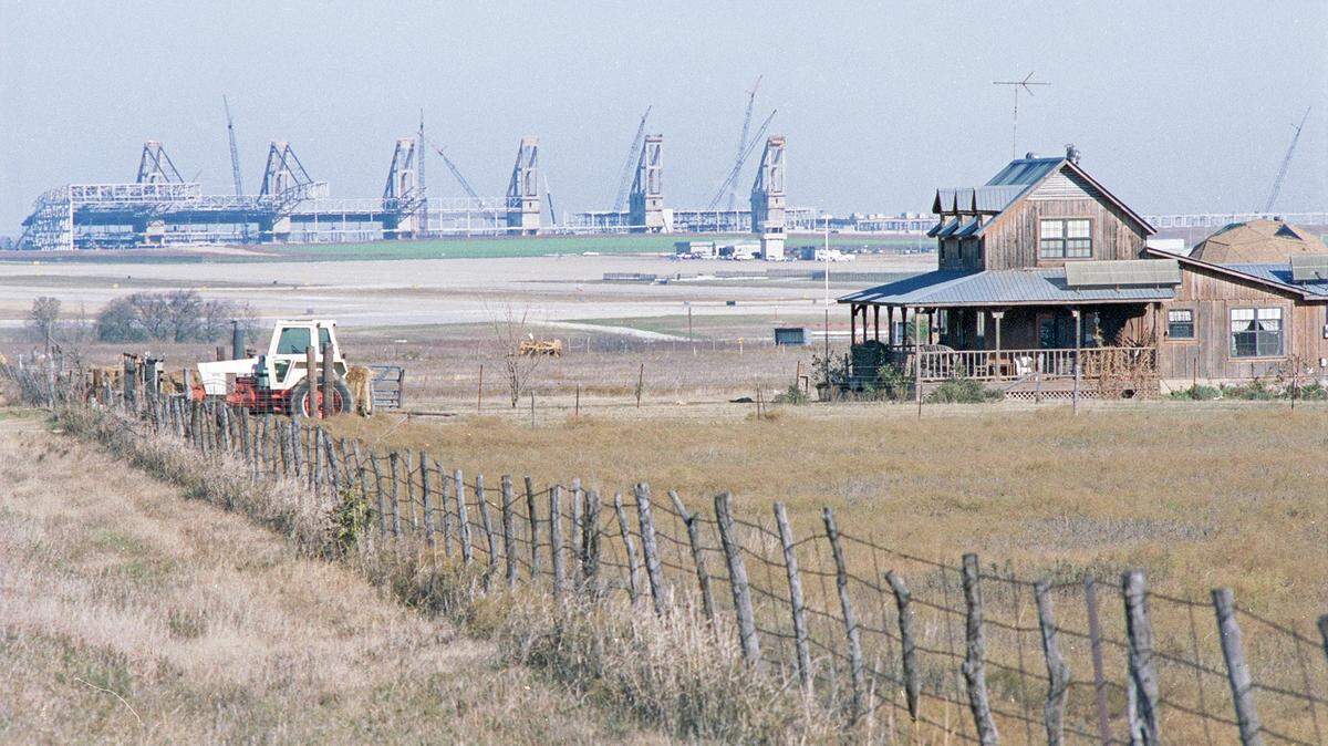 Dec. 5, 1990: Much of far north Fort Worth was rural farmland before AllianceTexas.