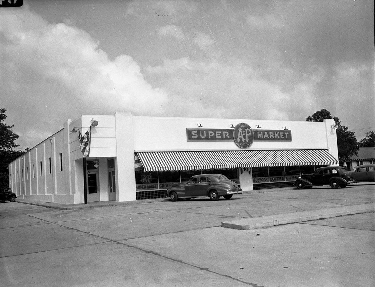May 12, 1942: The new A&P supermarket at 1608 Hemphill St. at West Maddox Avenue was 12,000 square feet, “believed to be the largest of its kind in this section of the country.” The interior is finished in cool green and white. ”The Super Market brings to Fort Worth its first example of the new mass display, mass sales food market, operated on much the same basis as the larger department stores,” the Star-Telegram reported. The location today is the newly opened Dickies Skate Plaza.