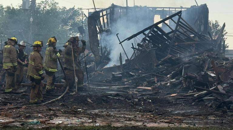 Family, friends mourn victims in Oak Cliff apartment explosion