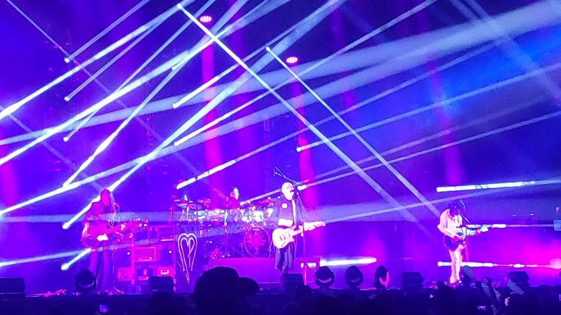 Smashing Pumpkins head to Starlight Theatre Wednesday on their The World is a Vampire tour.