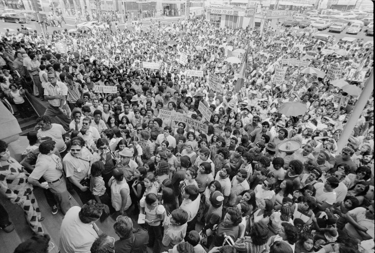 March participants gather in front of Dallas City Hall to hear Chicano community leaders on July 28, 1973.