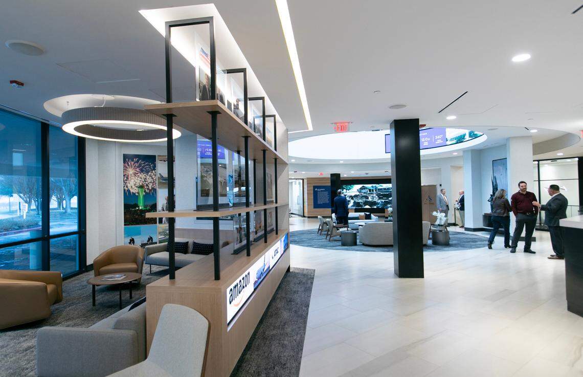 Perot Field Fort Worth Alliance Airport’s fixed-base operation facility includes more than 20,000 square feet of lounges and meeting space.