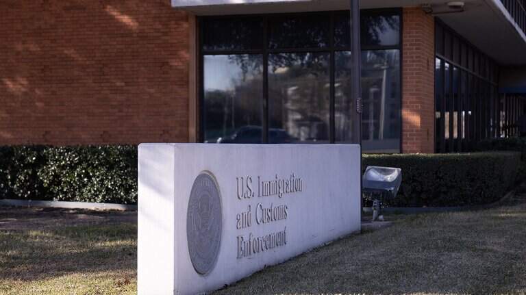 Hutchins rallies against reported ICE detention center
