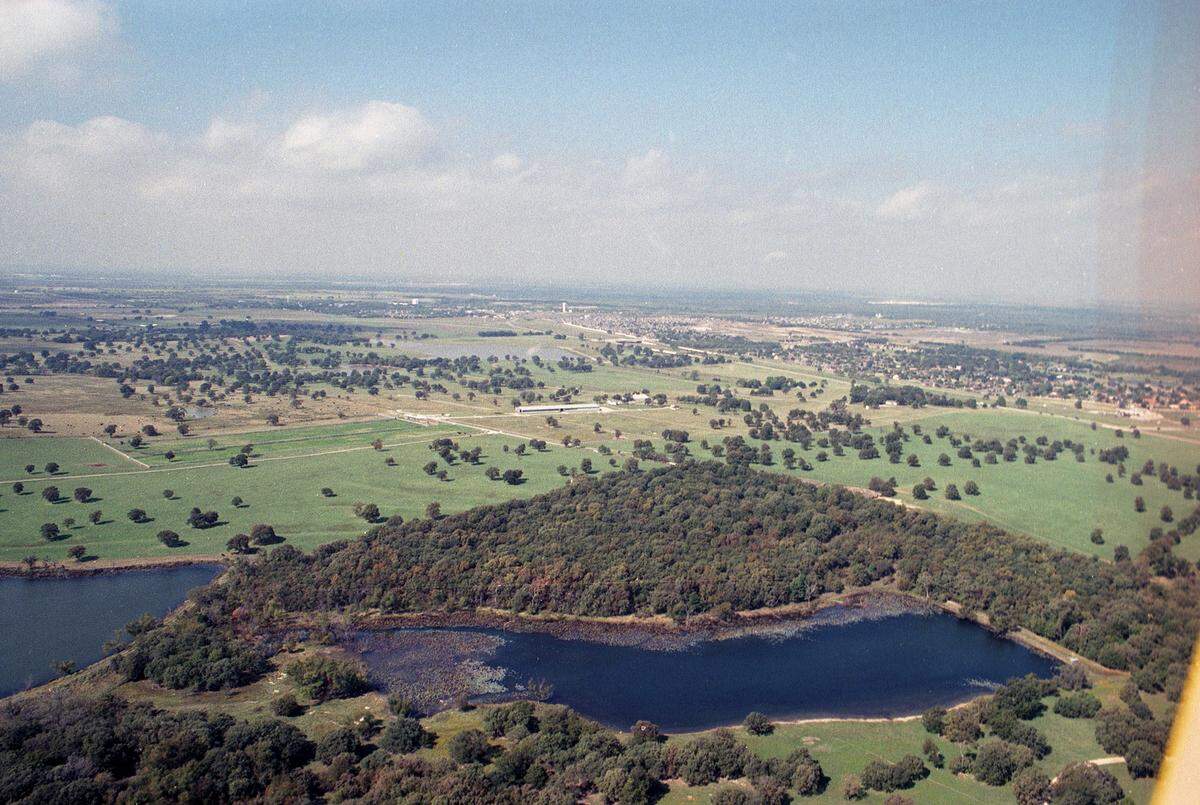 Oct. 30, 1997: An aerial view of Ross Perot Jr.’s Circle T Ranch in Westlake.