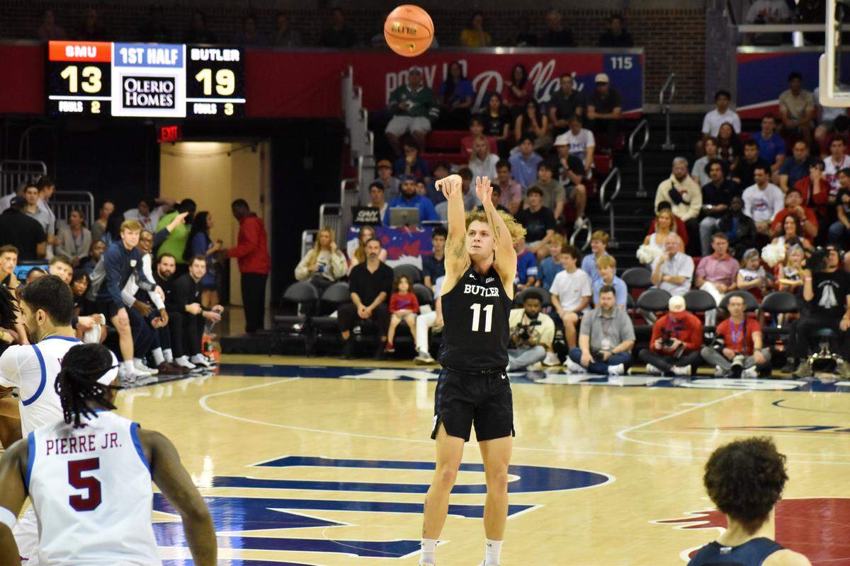 Butler’s Finley Bizjack takes a 3-pointer against SMU on Nov. 15.