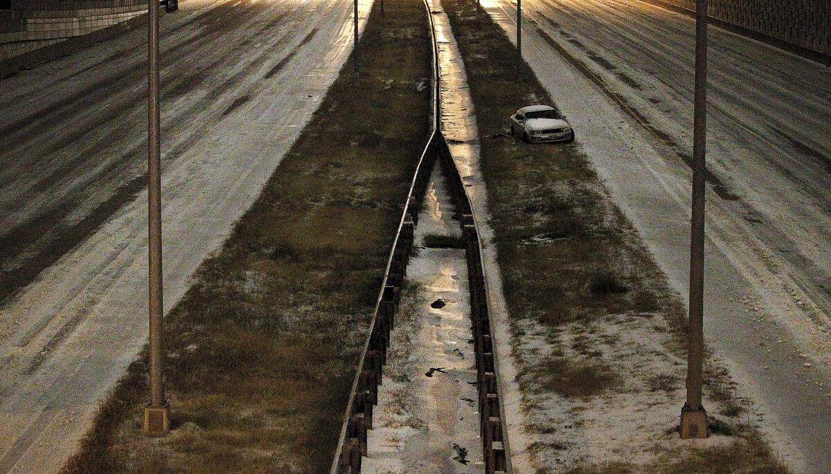 Interstate 30 looking east from the intersection of Hulen on Dec. 7, 2013, in Fort Worth, Texas.