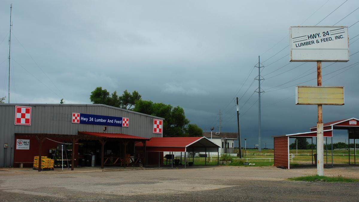 Hwy. 24 Lumber and Feed in Cooper, Texas, photographed on July 14, 2019, is located less than a mile from the former Enloe State Bank. Roughly $568,000 in fictitious load proceeds from the bank were deposited in a checking account owned by the lumber yard in 2018 and 2019, according to a federal court document. Its owner, Jason Ingram, wouldn’t speak with a reporter.