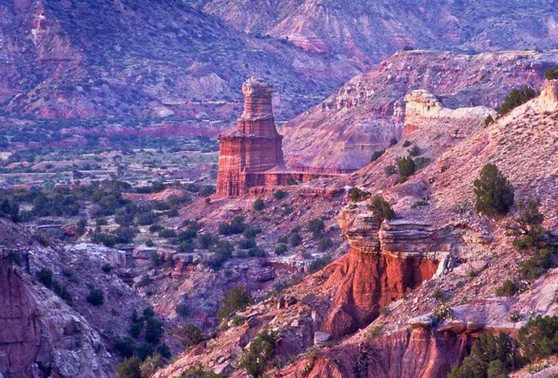 National Geographic says that Palo Duro Canyon State park in Texas is the best alternative to the Grand Canyon.