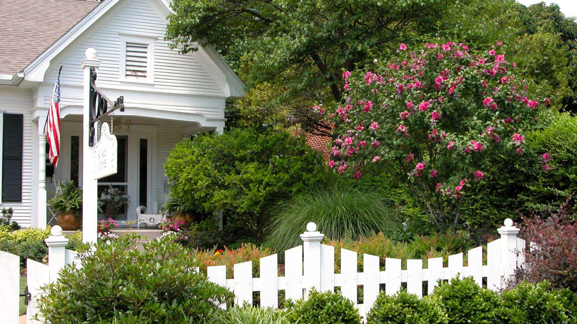 Your landscape success in 2024 hinges on these tasks. Here’s a list for Fort Worth gardeners
