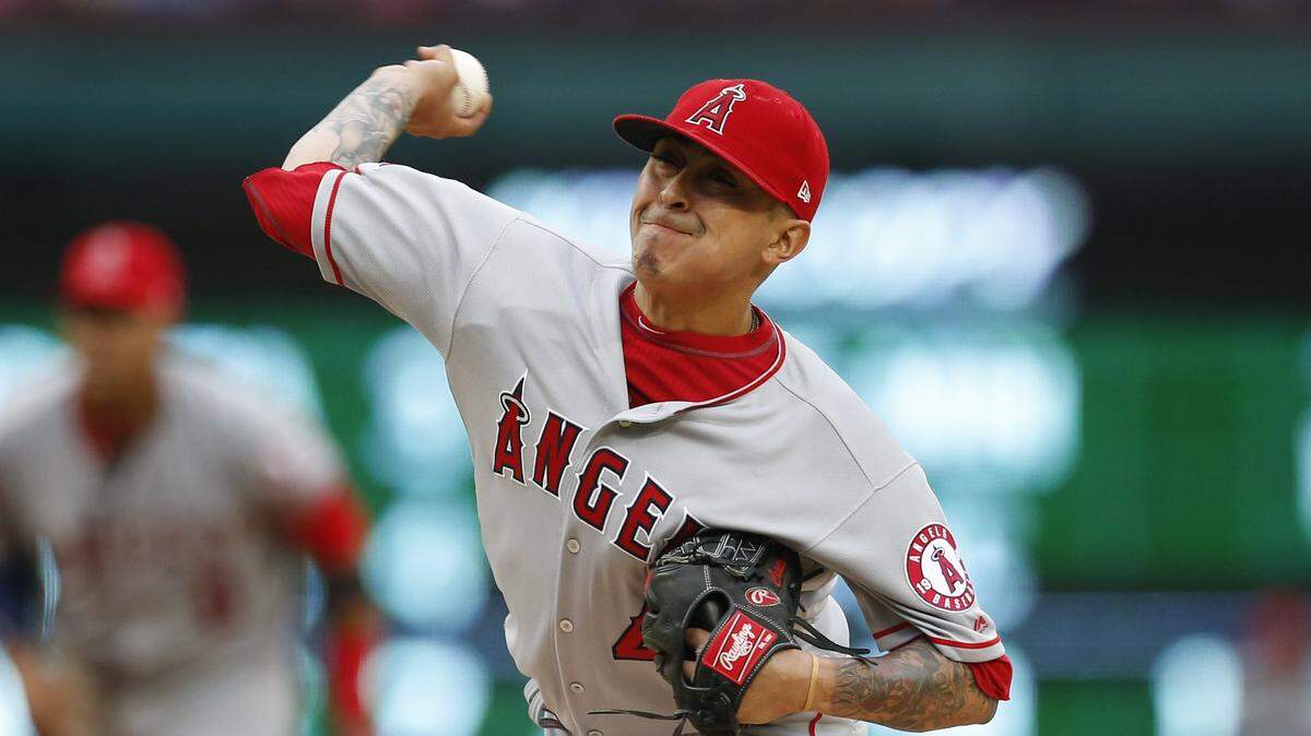 Jesse Chavez knows what his role will be if he makes the Rangers' roster, and it's one he has done well throughout his career.