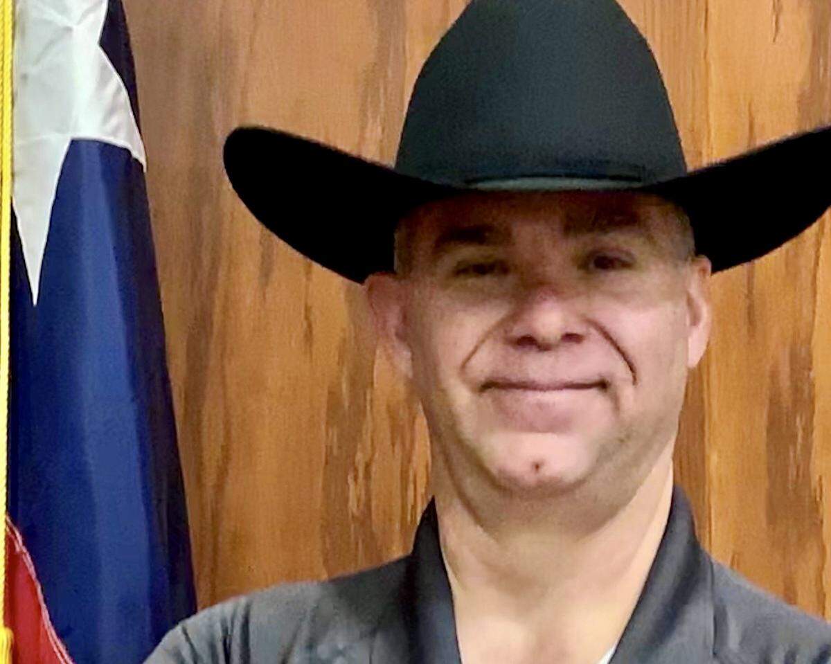 Constable John D. Shirley of rural Hood County is on the national board of Las Vegas-based Oath Keepers.