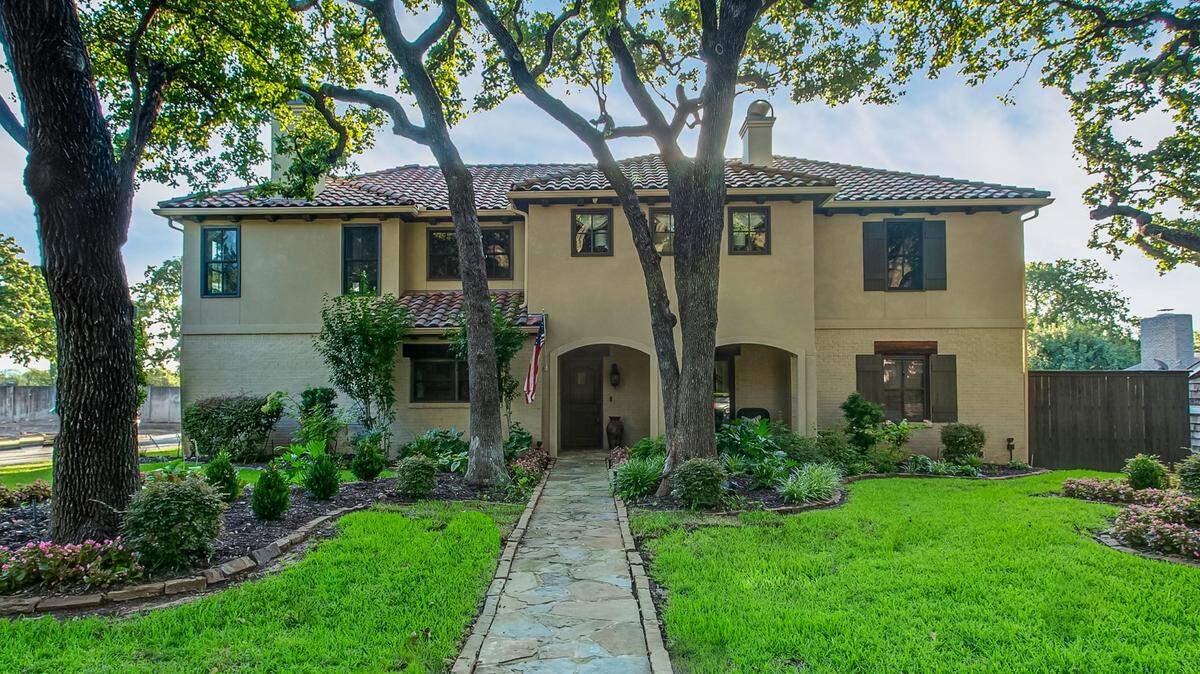 The home at 440 Eastwood Avenue is priced $1,150,000.