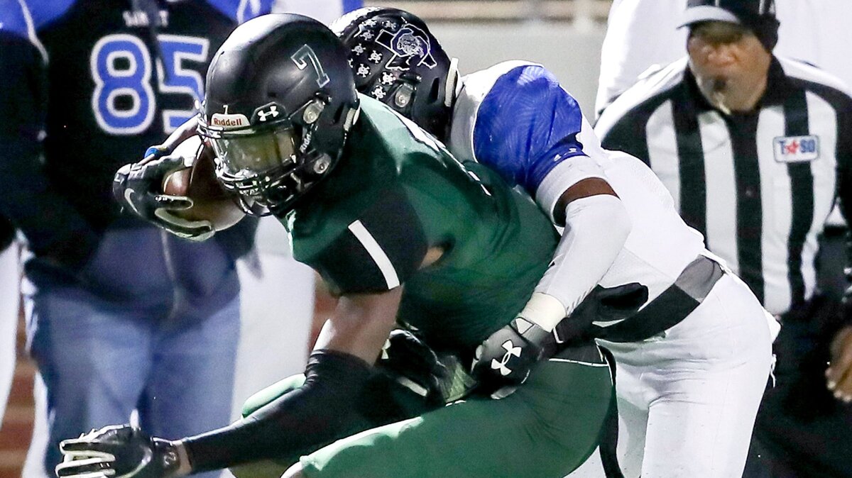 Mansfield Lake Ridge wide receiver Xavier Caldwell (7) comes up with a reception against Mansfield Summit during the first half, Friday night, November 9, 2018 played at Newsom Stadium in Mansfield, TX