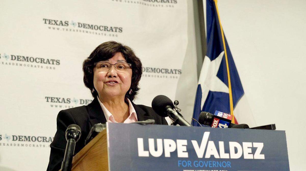 Dallas County Sheriff Lupe Valdez her announces run as a Democratic candidate for governor at the Texas Democratic Party headquarters in Austin on Wednesday.