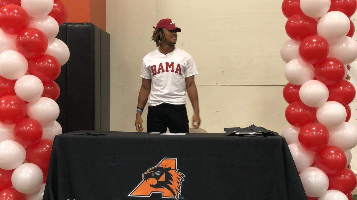 Aledo senior RB Jase McClellan committed to Alabama on Wednesday, Dec. 18, 2019.