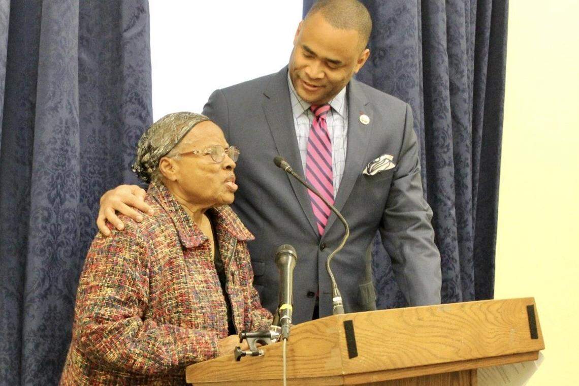 Rep. Marc Veasey welcomed Opal Lee at a Washington, D.C. news conference after her 2017 “Walk to D.C.”