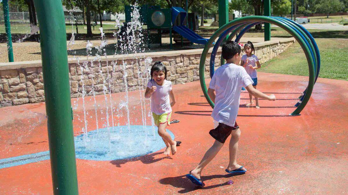 California Lane Park splash pad