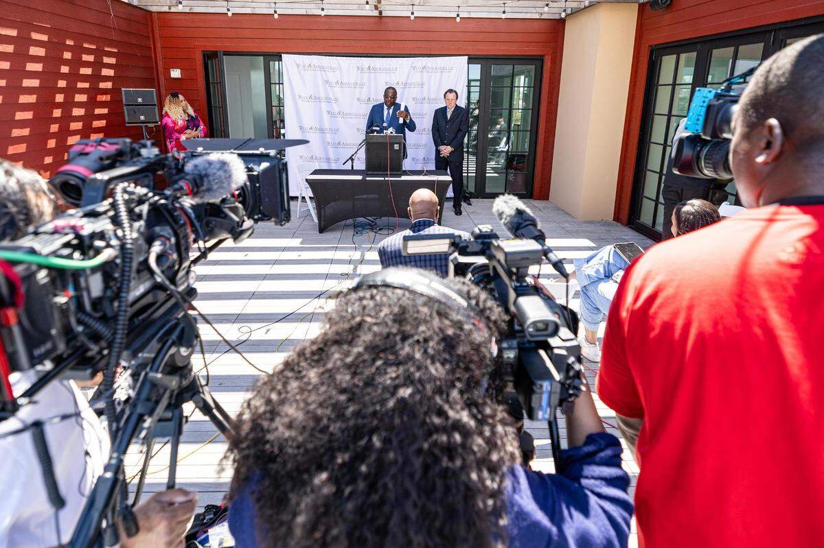 Royce West, left, and Craig Capua of West & Associates, LLP., give a statement on their client Rashee Rice and his car crash investigation at the West & Associates building in Dallas on Thursday, April, 4 2024.