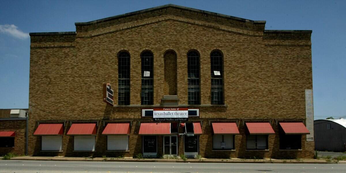 In 2004, the old Ellis Pecan company warehouse on the Fort Worth north side was planned to become the new home of the Texas Ballet Theater.