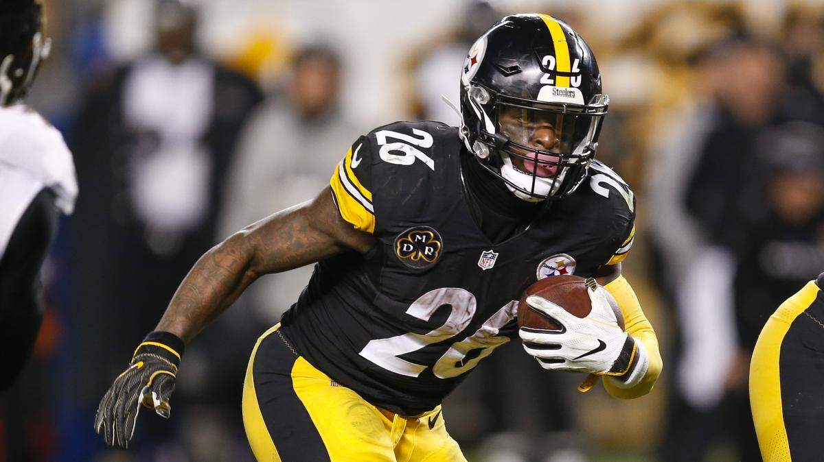 FILE - In this Sunday, Dec. 10, 2017, file photo, Pittsburgh Steelers running back Le’Veon Bell (26) plays in an NFL football game against the Baltimore Ravens in Pittsburgh. The running back is fresh heading into Sunday’s playoff game against Jacksonville. Bell only had 15 carries in the teams’ first meeting this season.