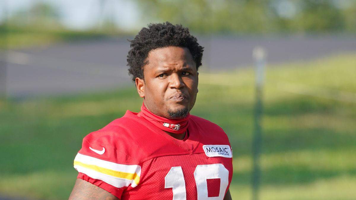 Jul 28, 2021; St. Joseph, MO, United States; Kansas City Chiefs wide receiver Antonio Callaway (19) walks down the hill from the locker room to the fields during training camp at Missouri Western State University. Mandatory Credit: Denny Medley-USA TODAY Sports