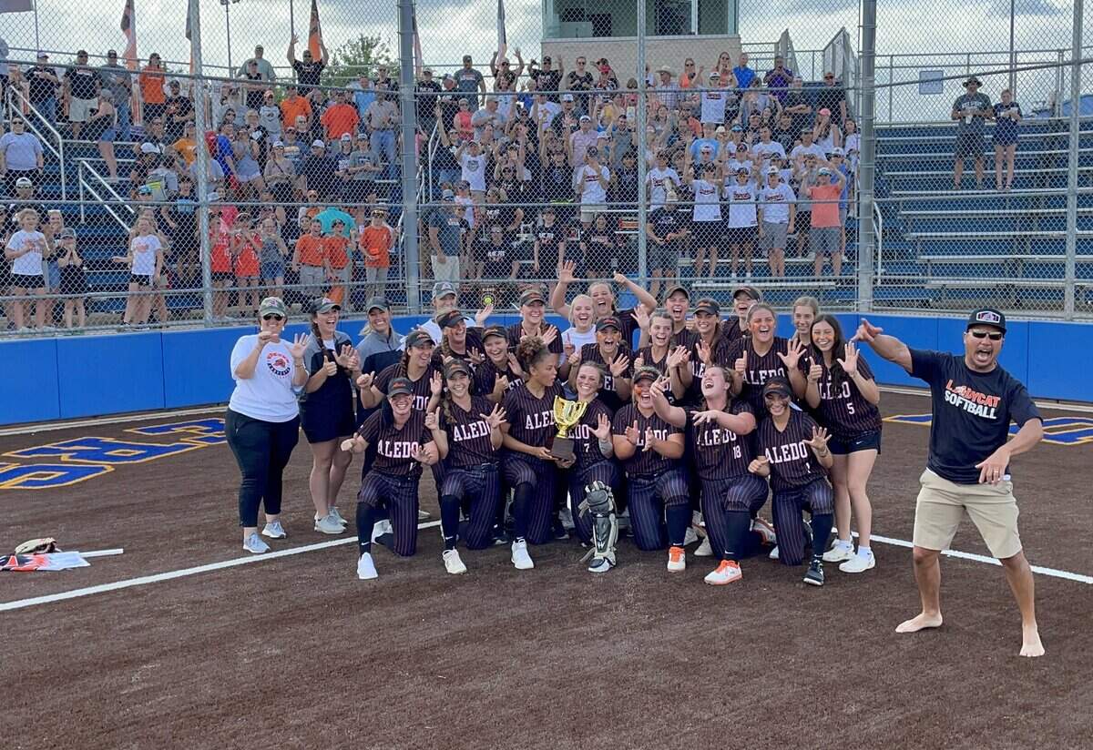 Aledo beat Justin Northwest 8-1 to win the 5A Region 1 championship and clinched a berth into next weekend’s UIL state tournament in Austin.